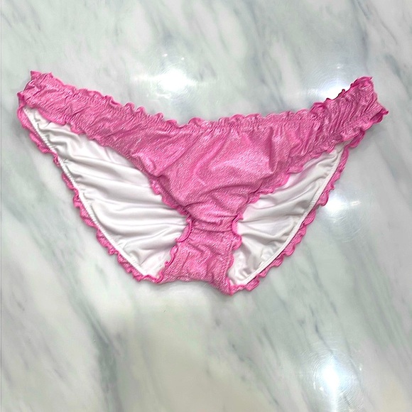 NWOT Victoria Pink Ruffled Bikini - Picture 2 of 11